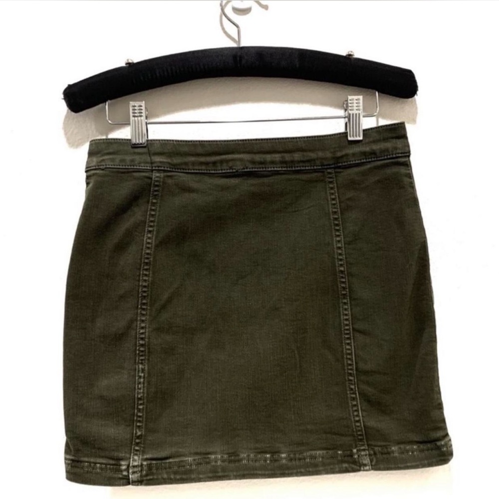 *EUC* Free People / Little Daisies Tortoise Button Down Denim Skirt / Green / 10 - Picture 7 of 10